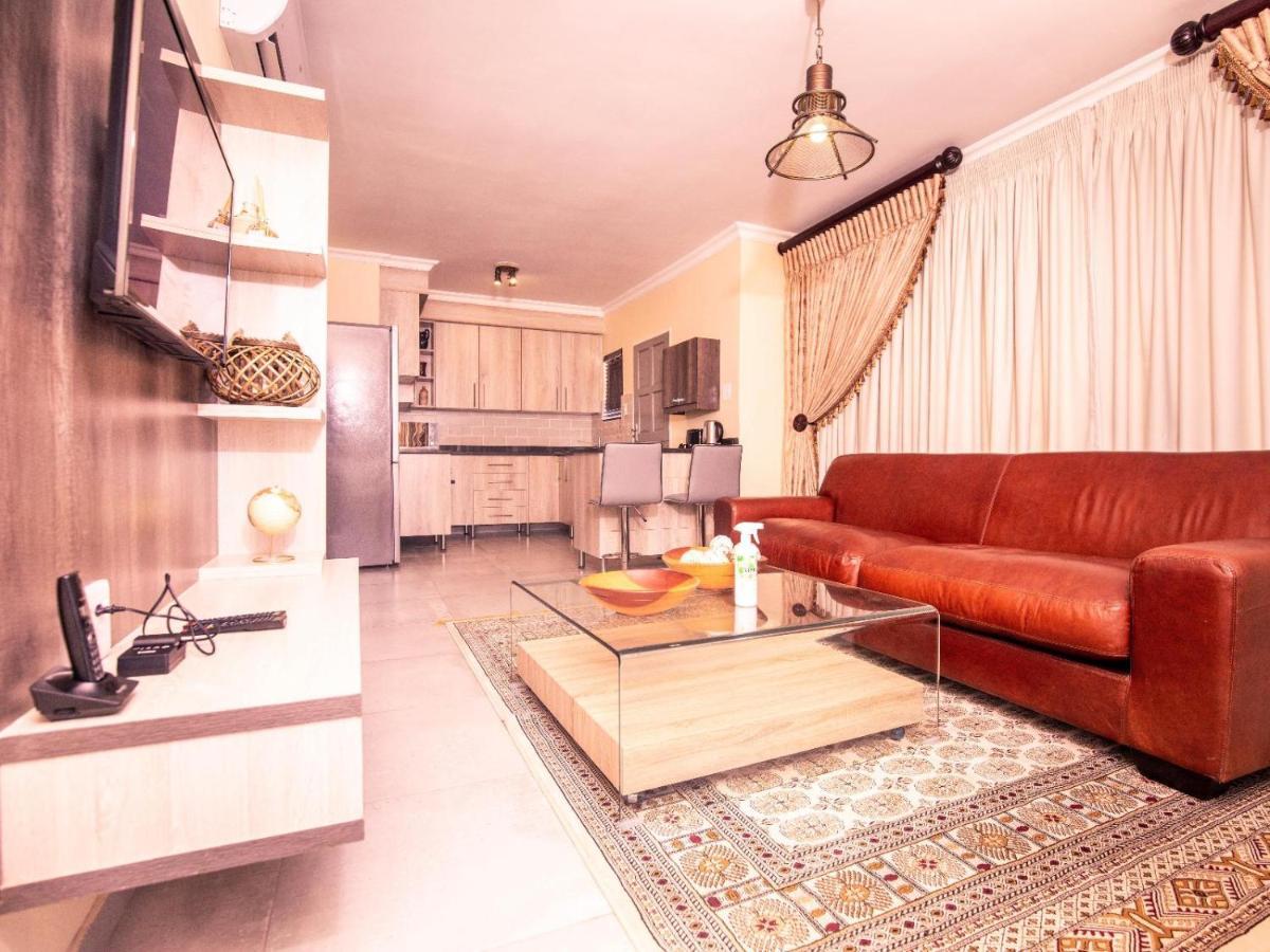 Masingitana Hotel Acornhoek Екстериор снимка